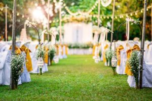 Wedding with Budget-Friendly Décor 